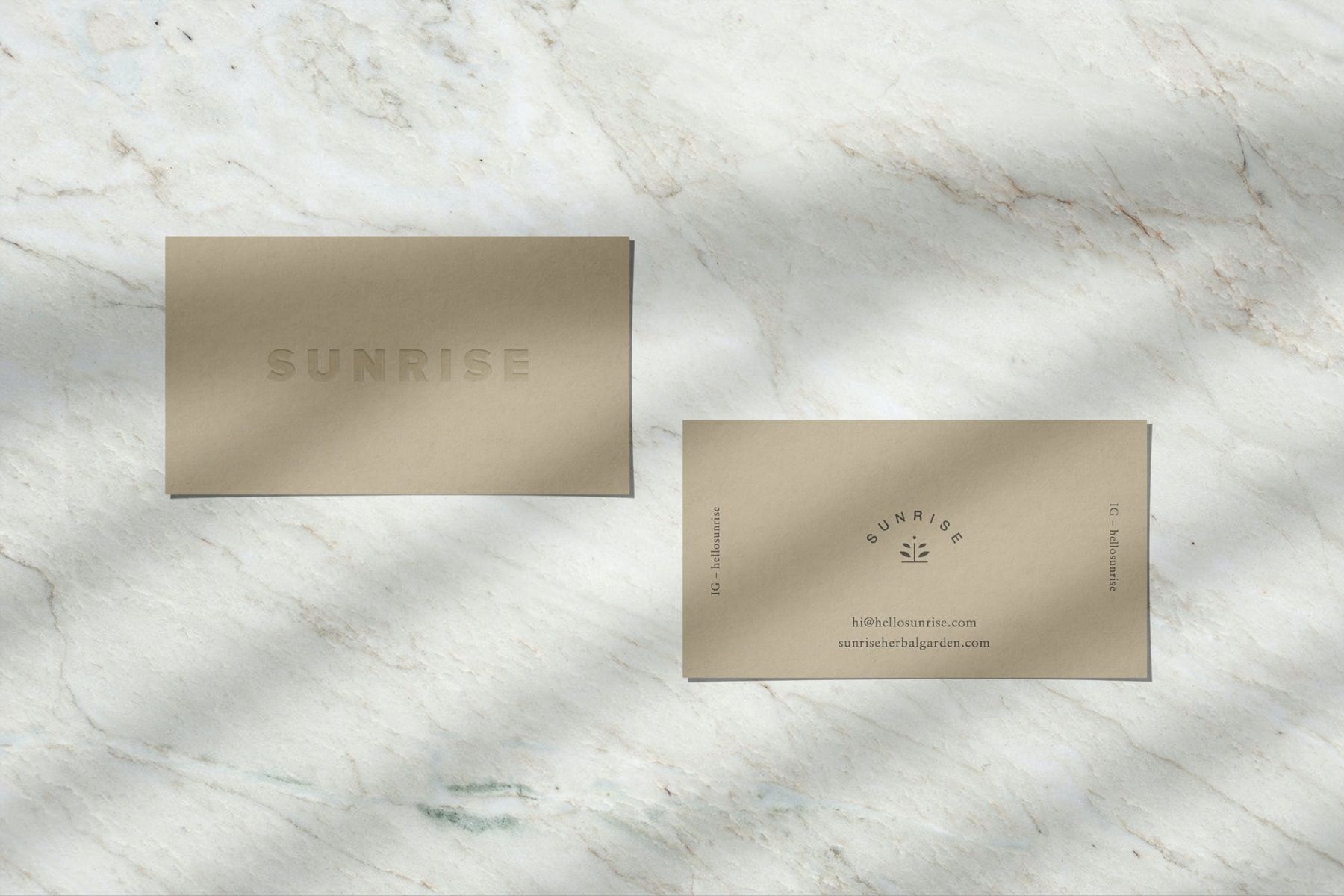 日出凸版名片样机 SUNRISE Letterpress Business Cards Mockup插图4