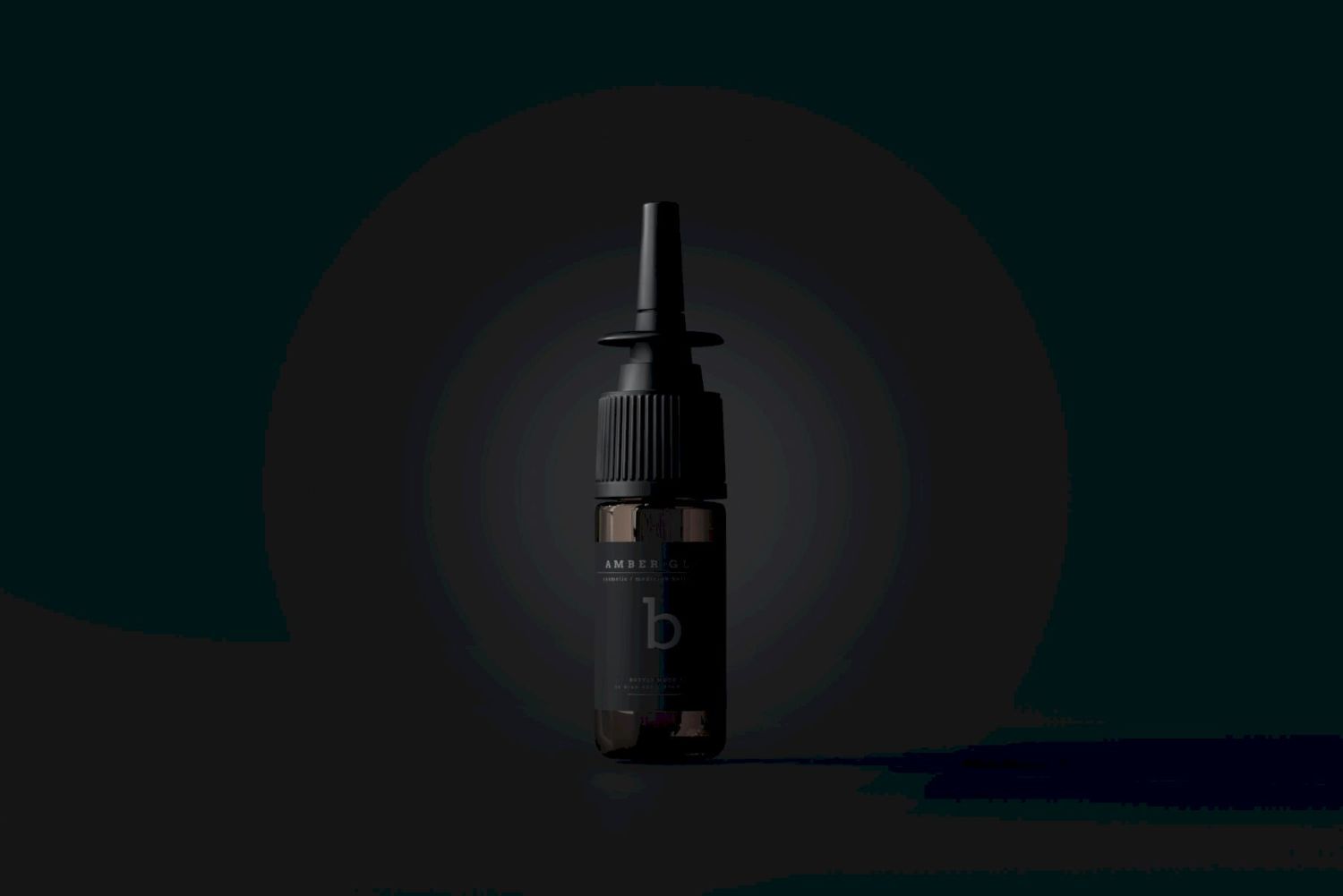 琥珀色玻璃鼻喷雾瓶样机 Amber Glass Nasal Spray Bottle Mockups插图4