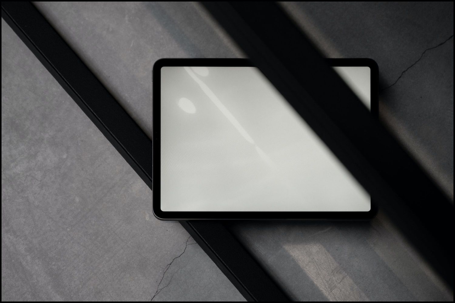 混凝土背景Minimal iPad样机 – 2_040插图1